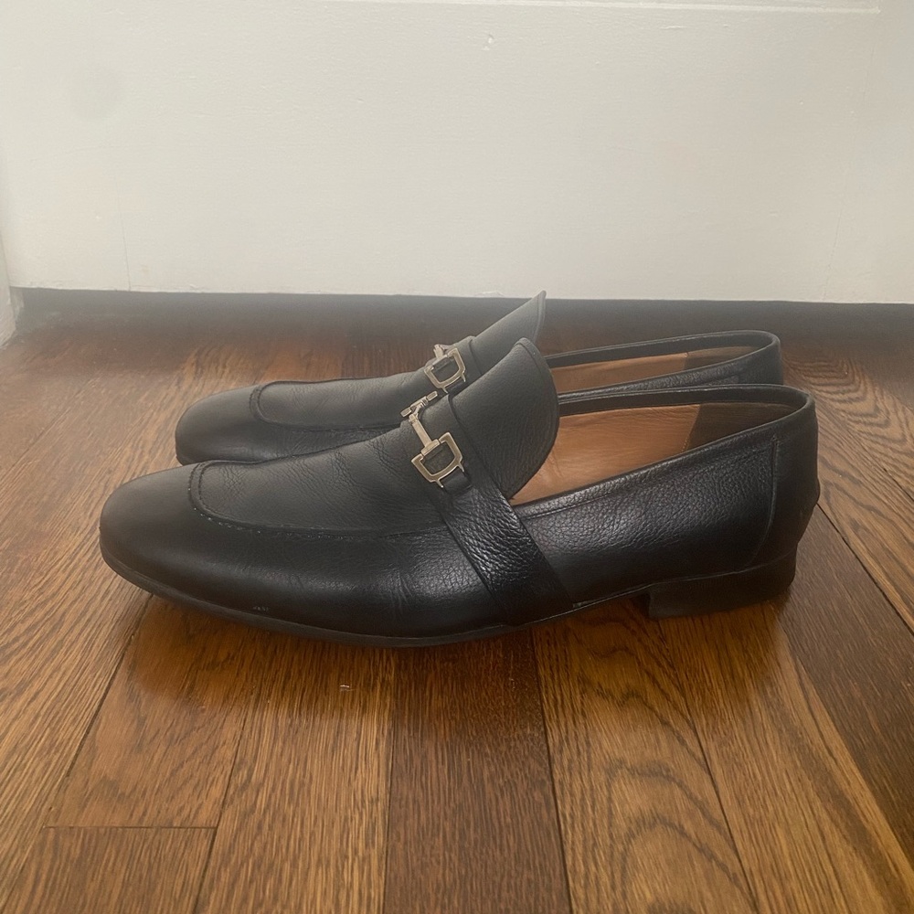 Gucci Black Leather Loafers with Silver Buckle